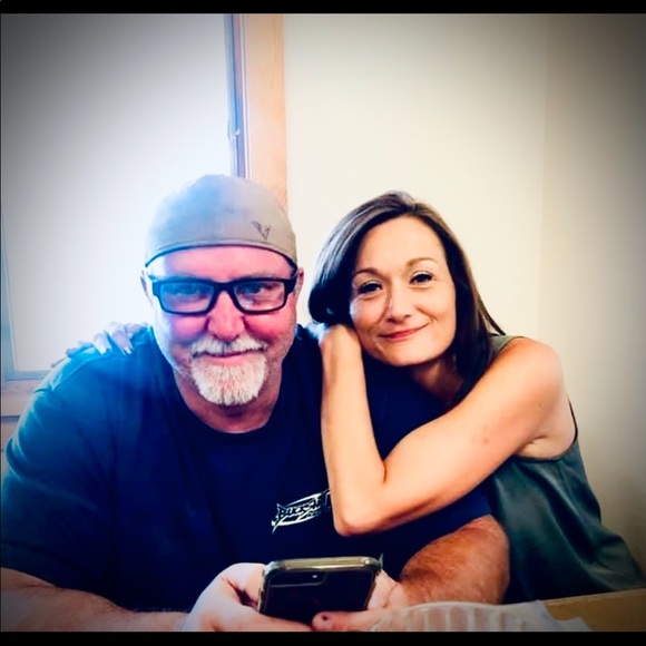 Meet your Posher, Cheri! - Picture 4 of 9